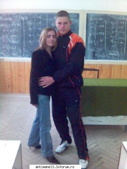 hmmmm eu am fo cu o manelista demult cam acu 1 an  si na :zzz:  a venit tocmai din severin la mine